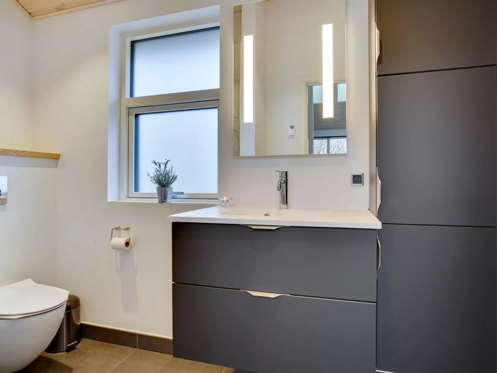 "Amitola" - 700m from the sea-Inside