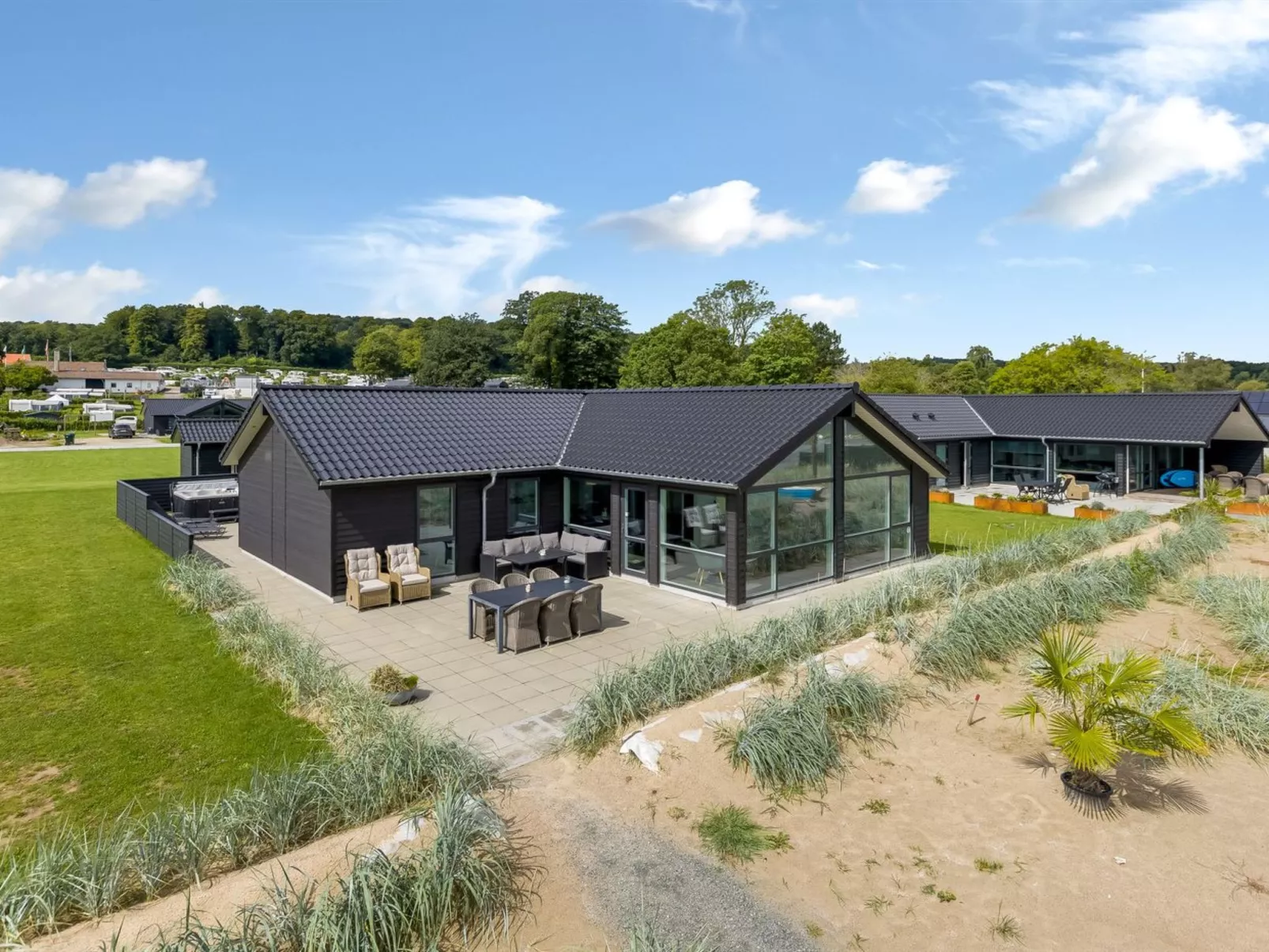 "Eino" - 30m from the sea-Outside