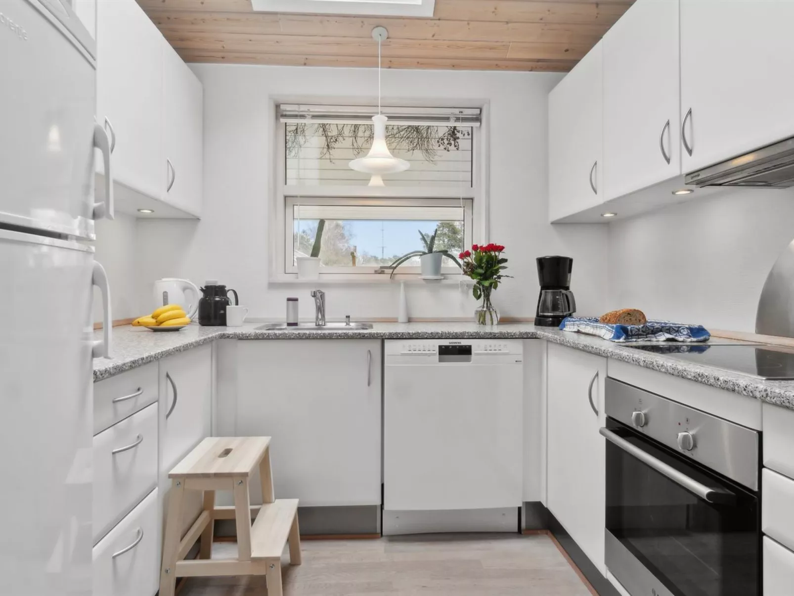 "Henninge" - 300m from the sea-Inside