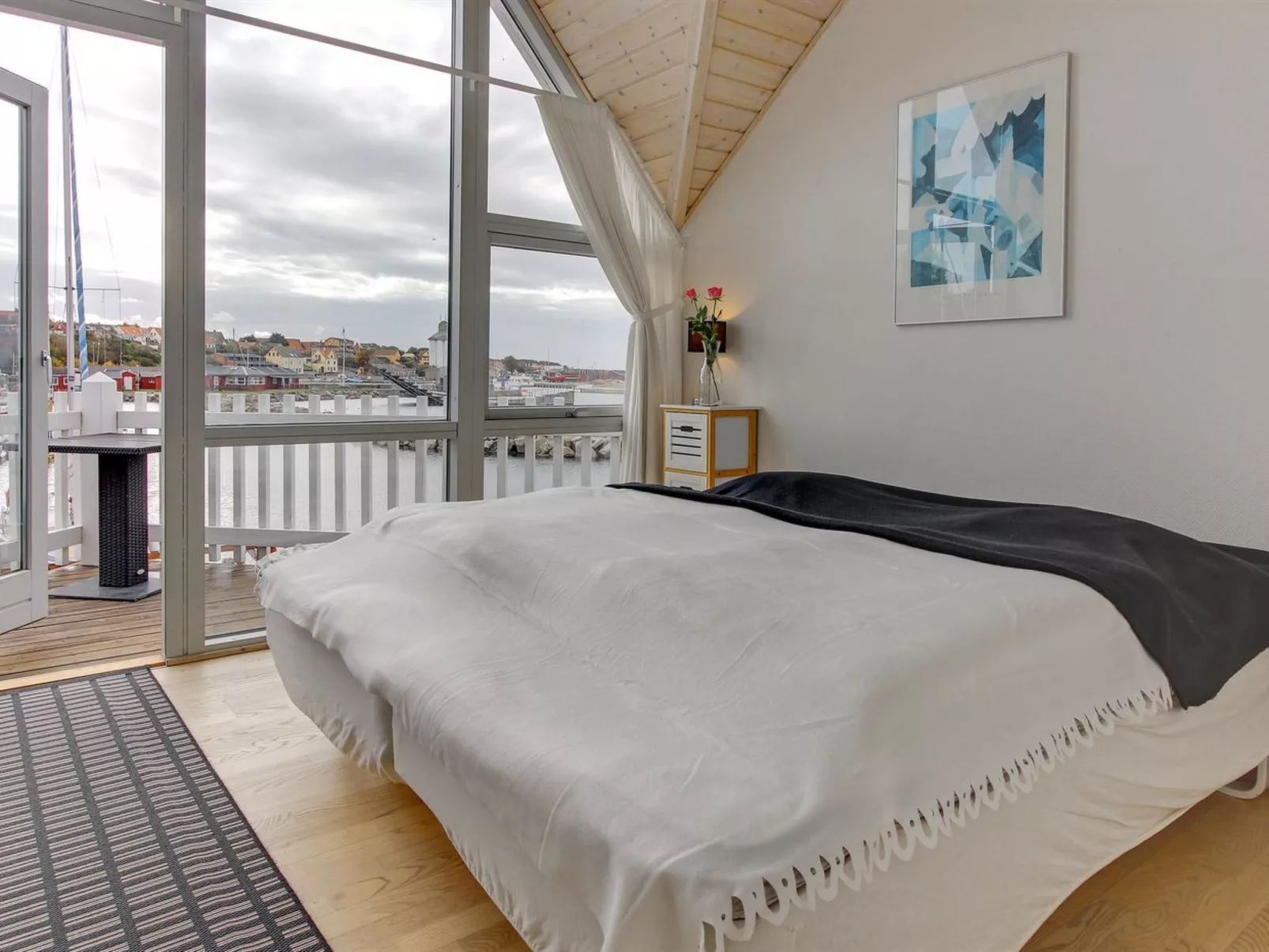 "Fridhild" - 10m from the sea-Inside