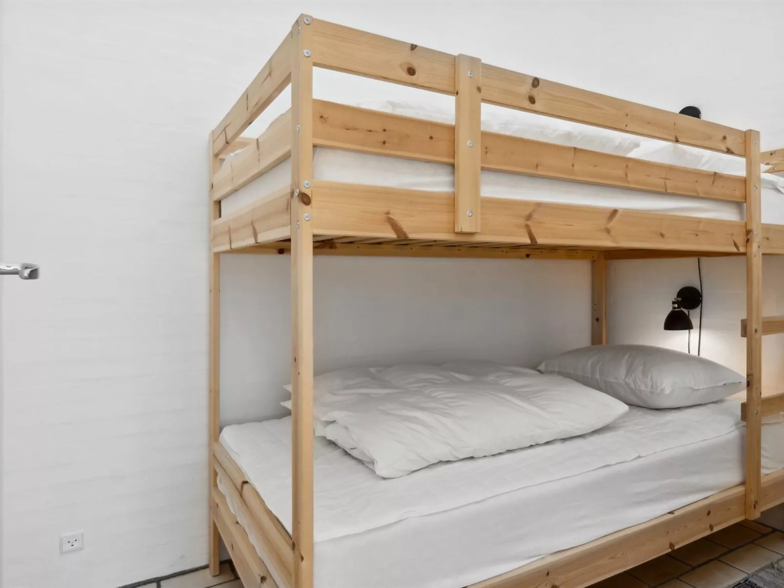 "Thilo" - 2.3km from the sea-Inside