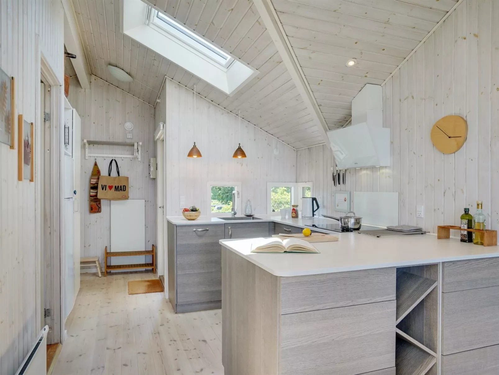 "Diertje" - 10m from the sea-Inside