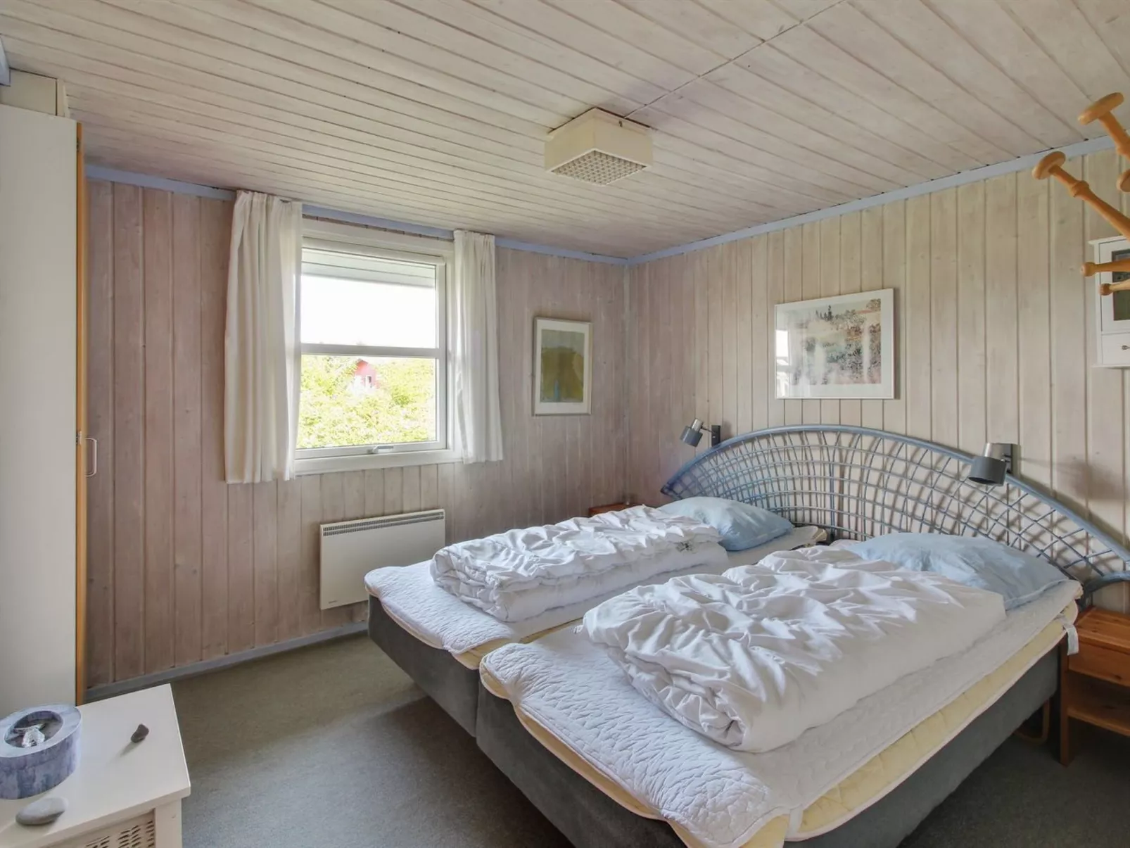 "Holte" - 700m to the fjord-Inside