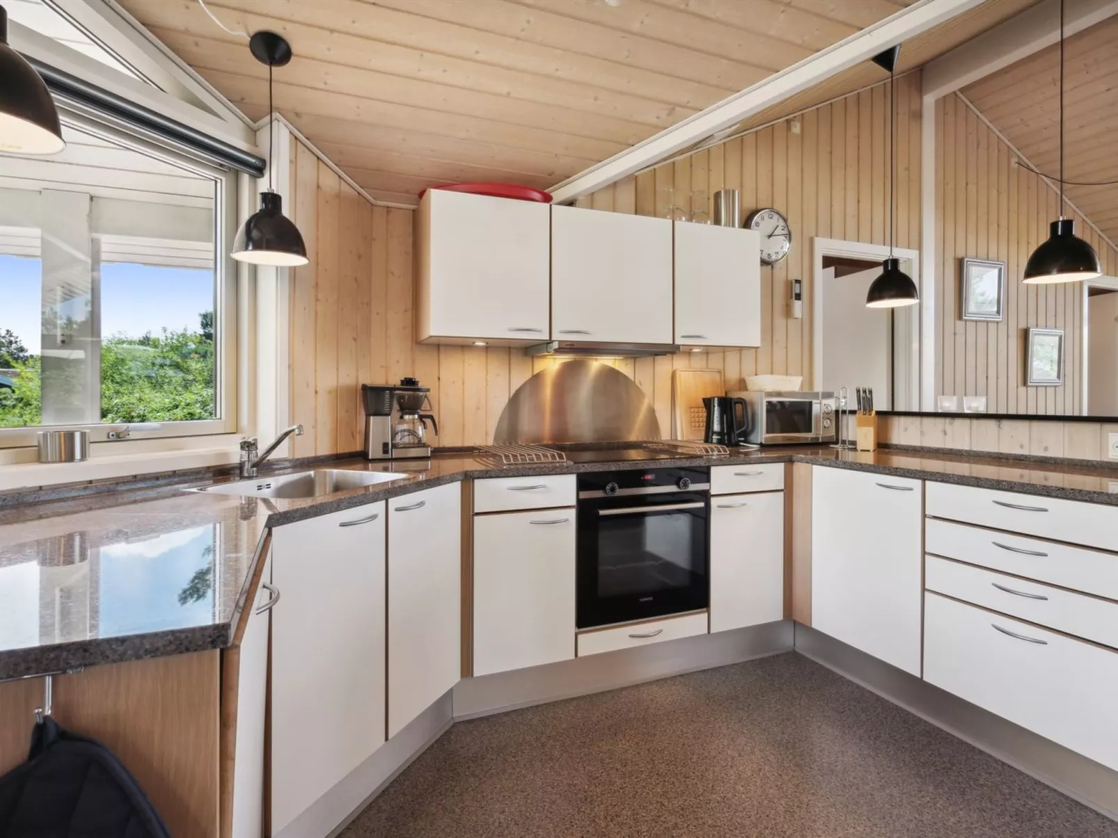 "Athalia" - 2.4km from the sea-Dedans