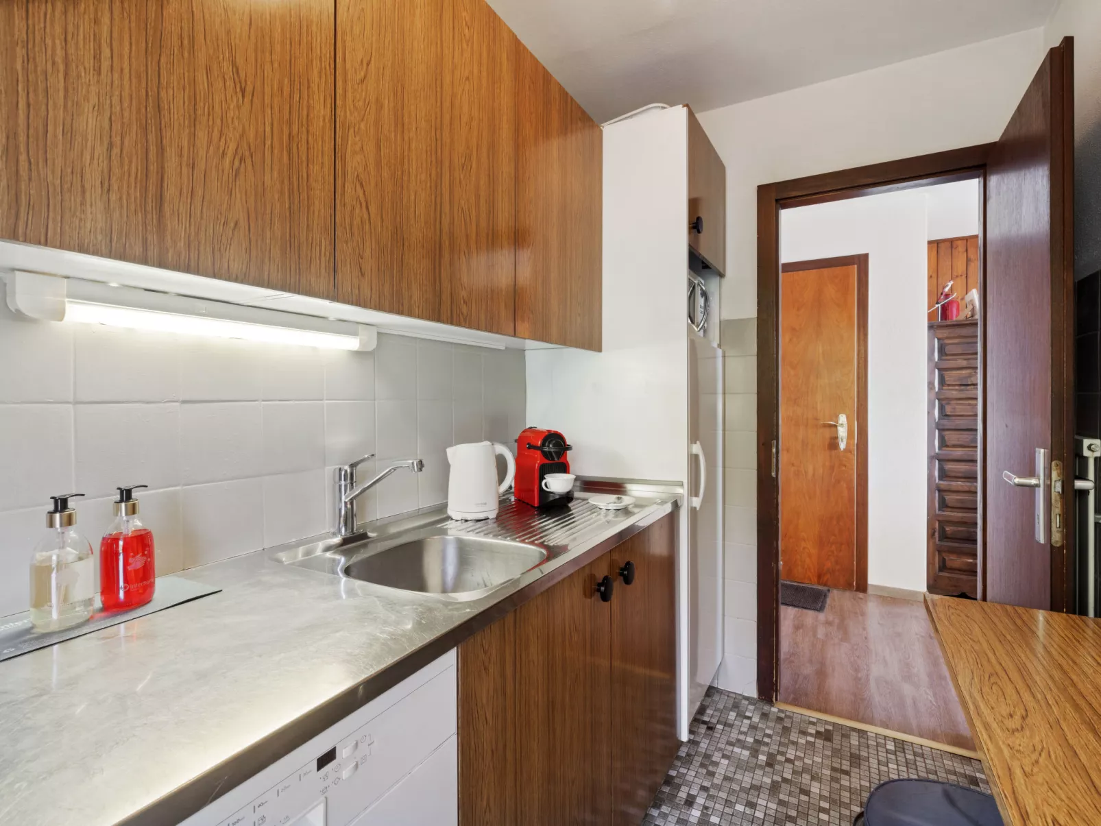 Cransalpin Apt. 11 / Secteur 1-Dedans