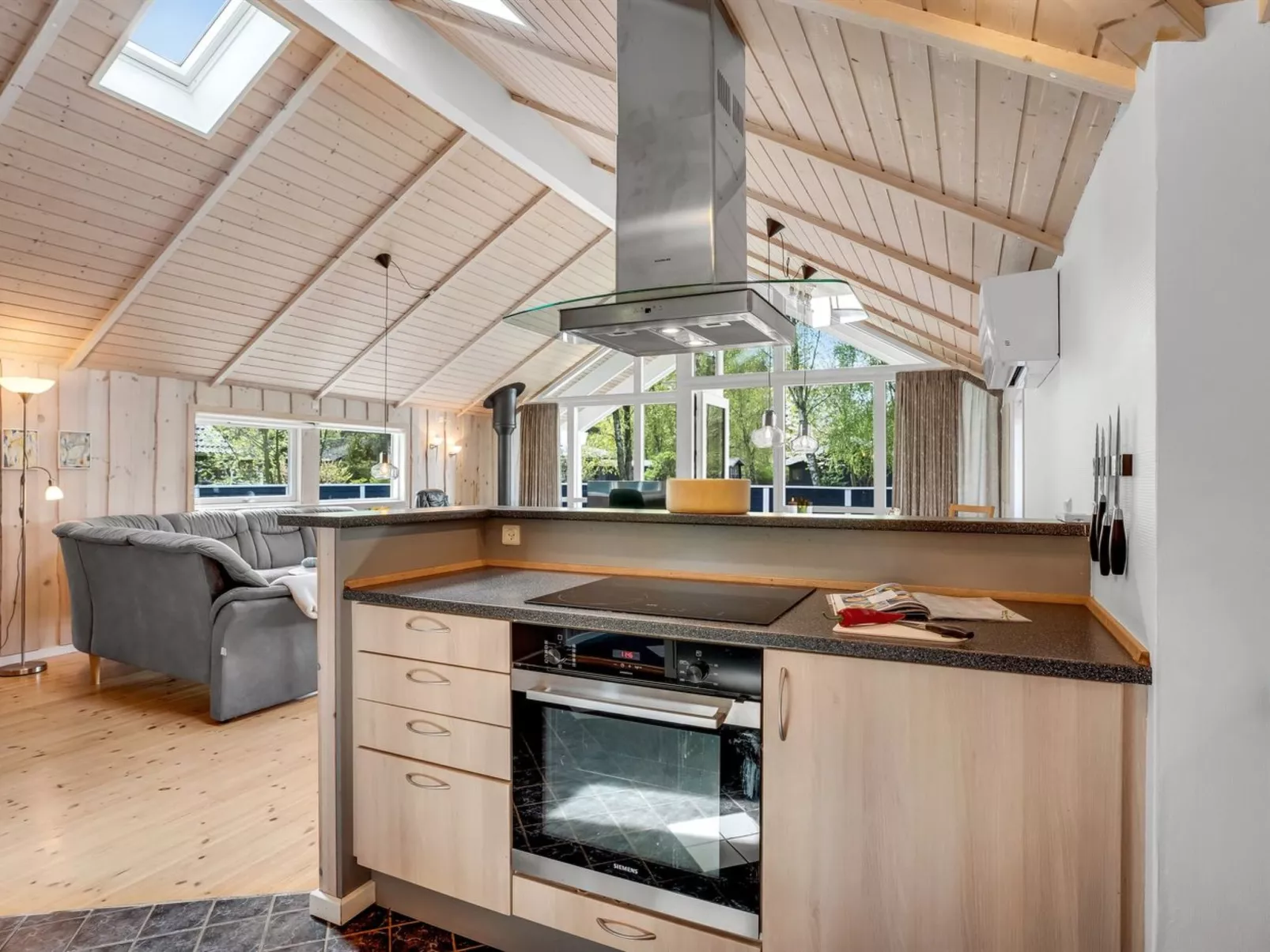 "Alger" - 800m from the sea-Drinnen