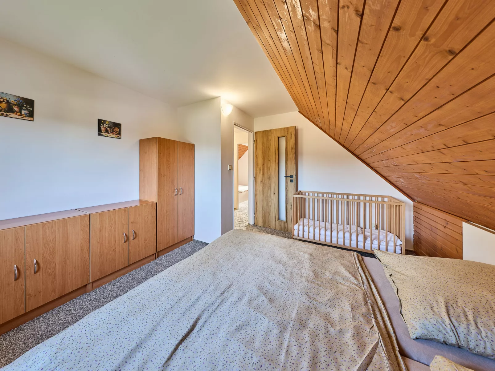 Holiday Hill 58-Dedans