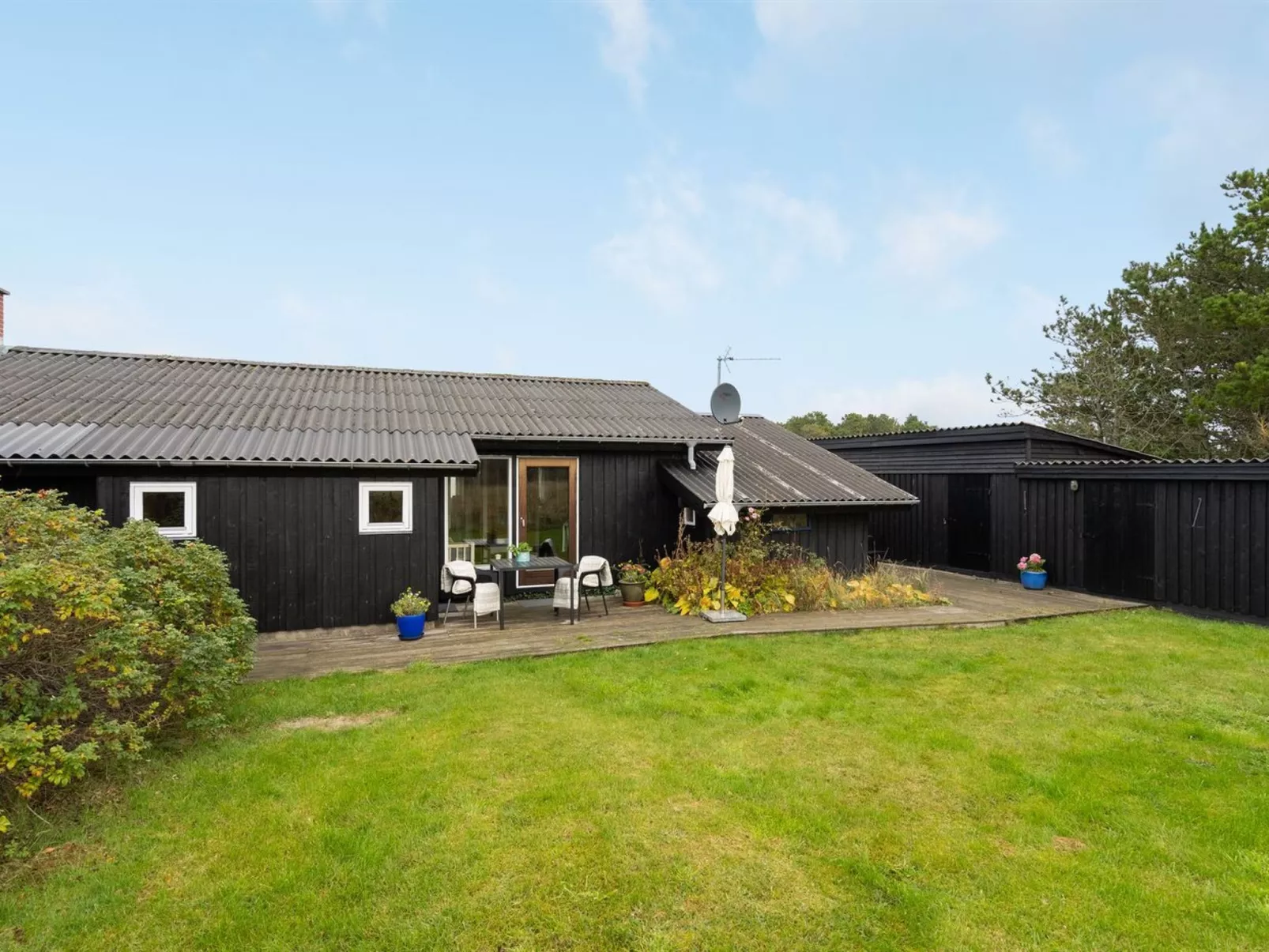 "Øgrim" - 204m from the sea-Outside