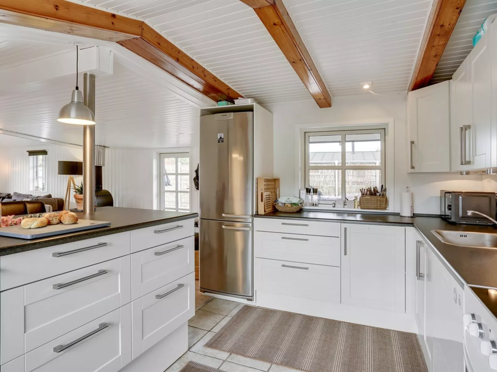 "Gunlef" - 50m from the sea-Inside