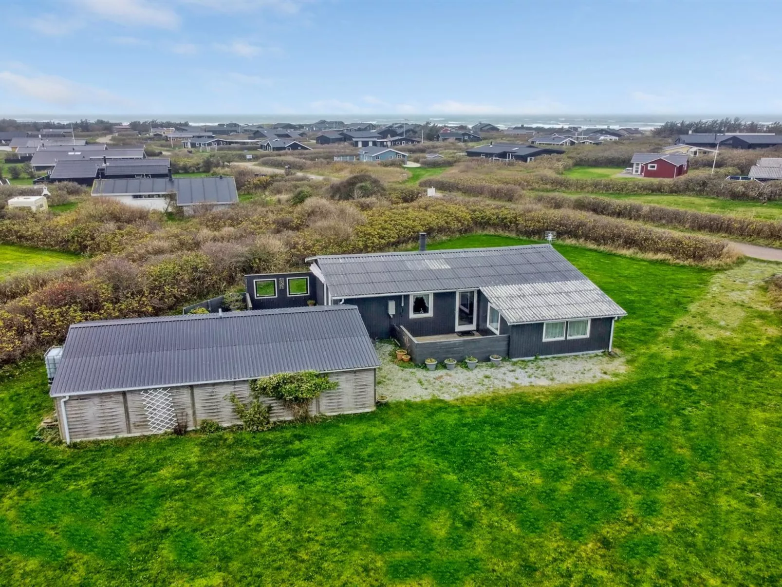 "Edvin" - 400m from the sea-Draußen