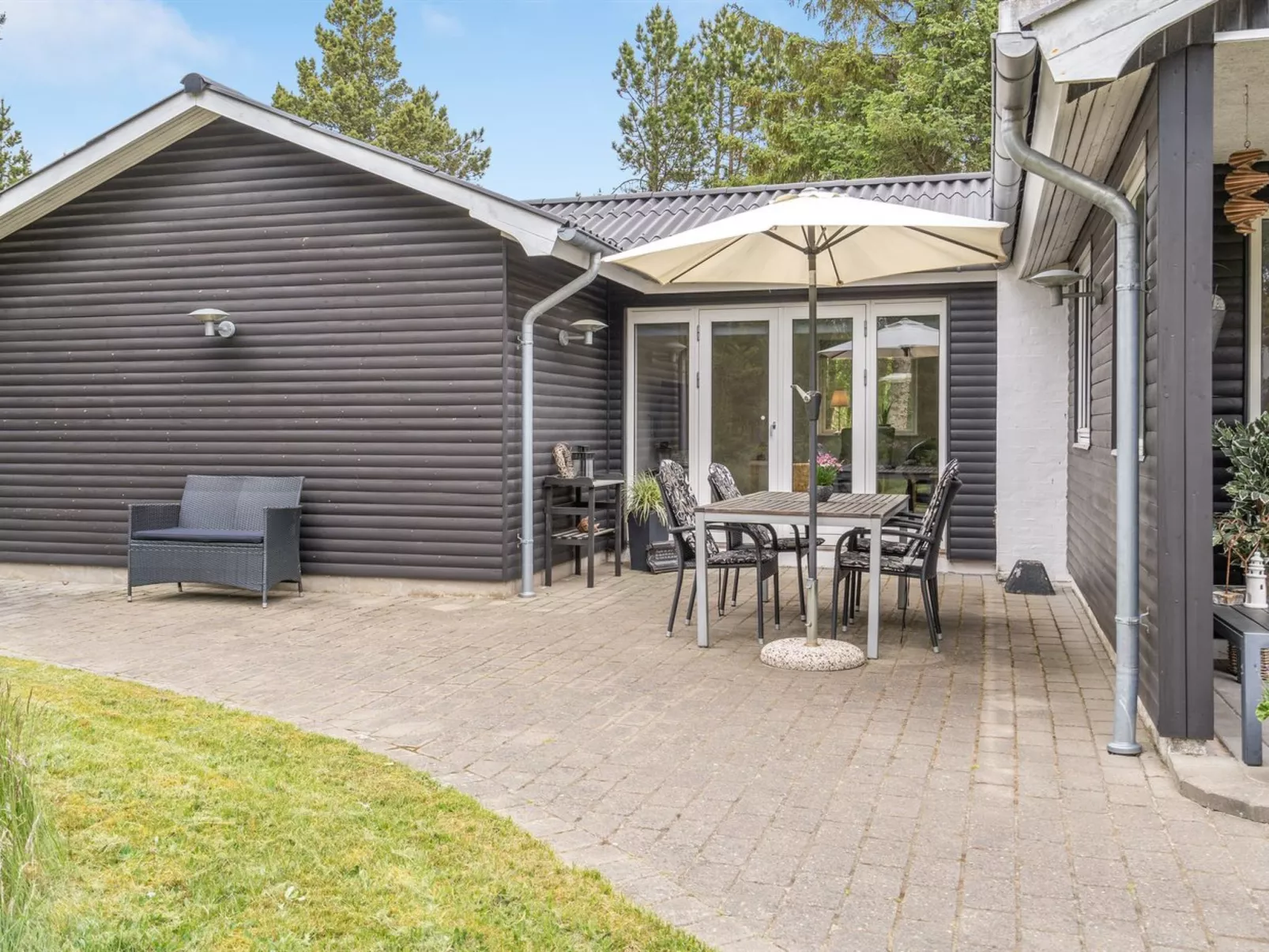 "Bjarka" - 2.9km from the sea-Draußen