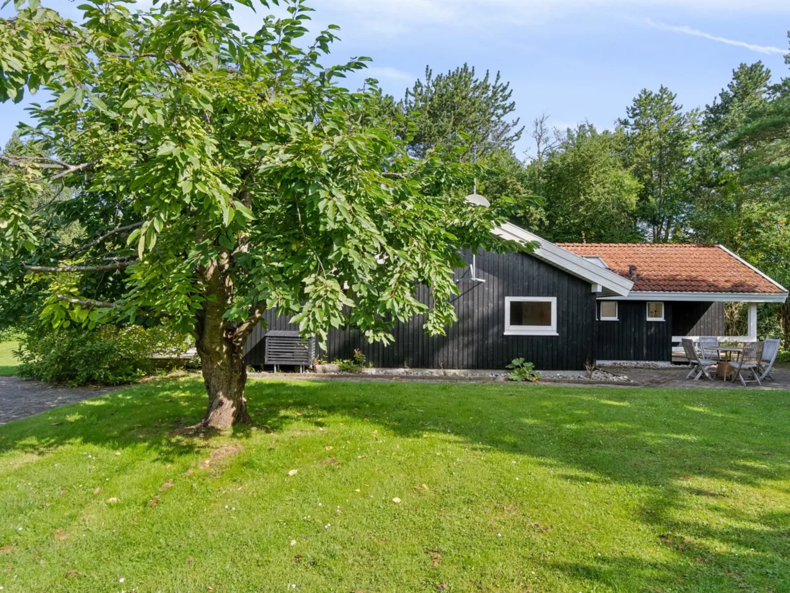 "Batsha" - 350m from the sea-Draußen