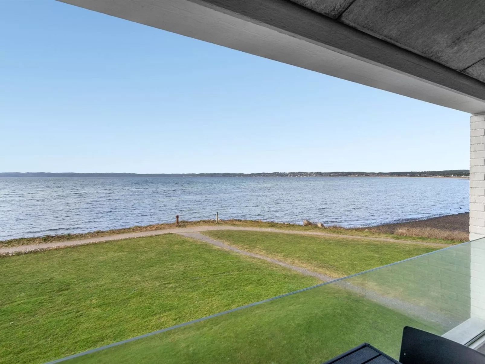 "Elvin" - 20m from the sea-Outside