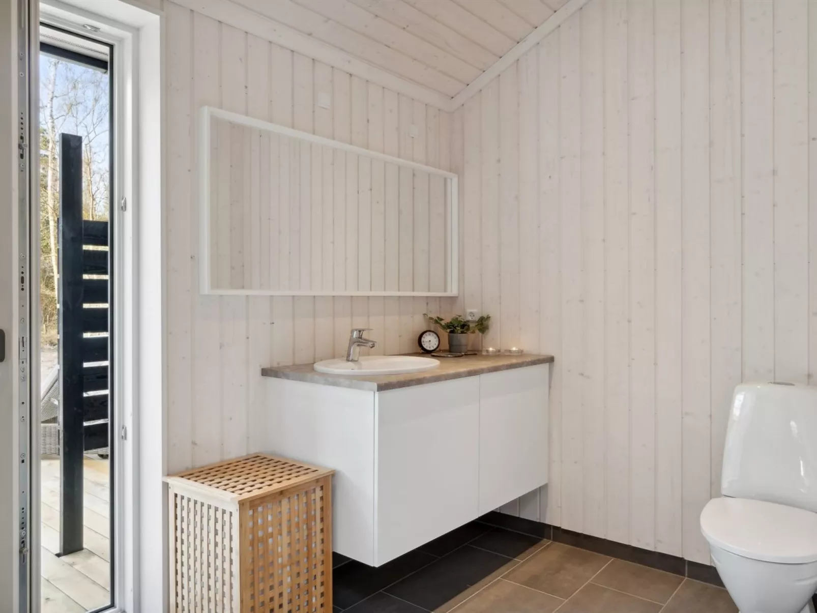 "Jonnhild" - 450m from the sea-Inside