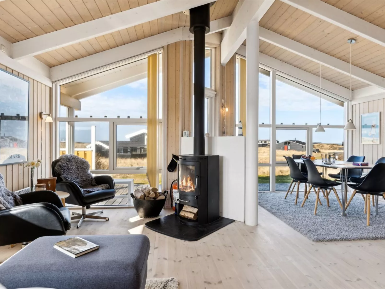 "Bjarni" - 239m from the sea-Inside