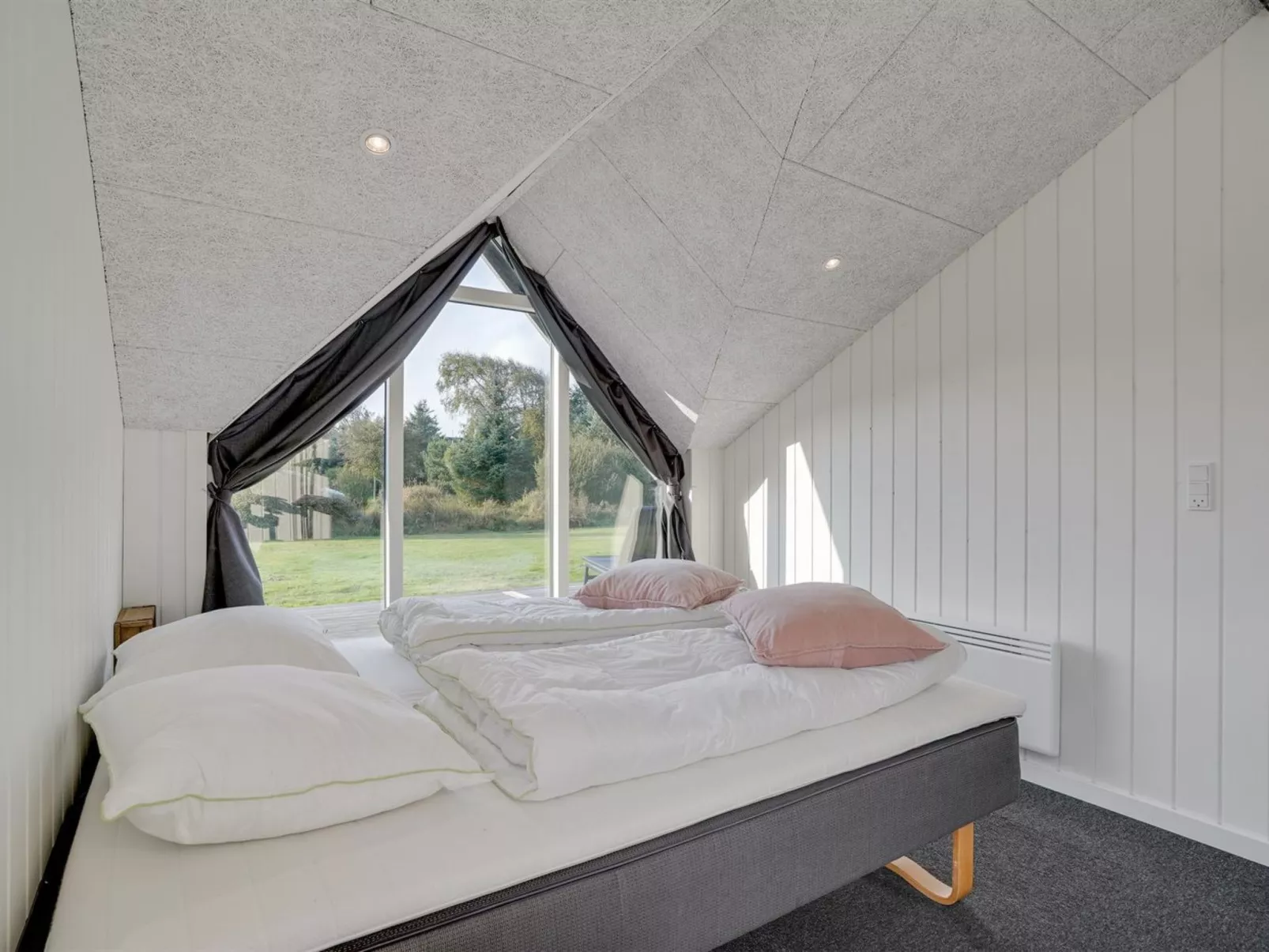 "Ellenora" - 1km from the sea-Inside