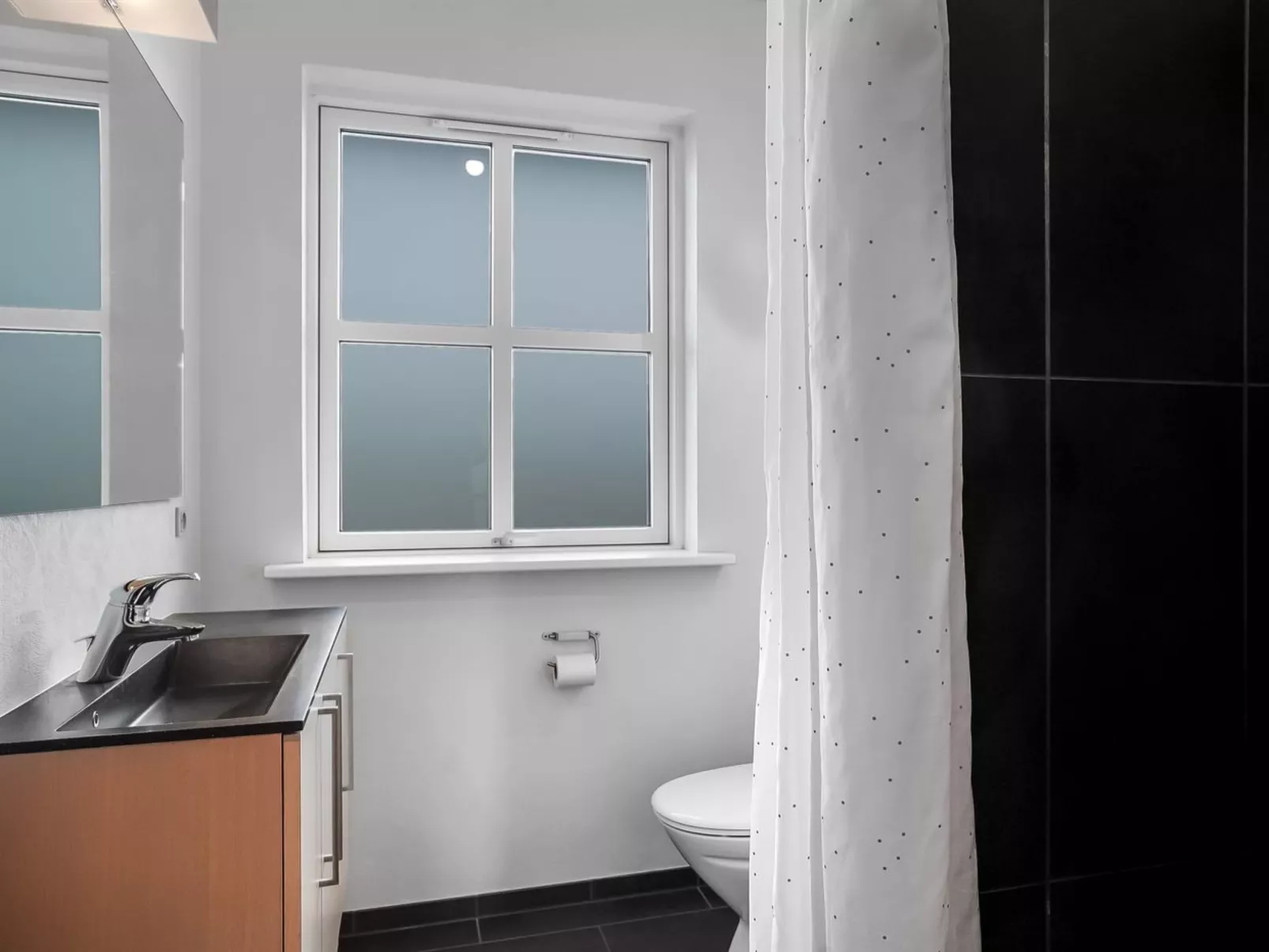 "Eskil" - 656m from the sea-Drinnen