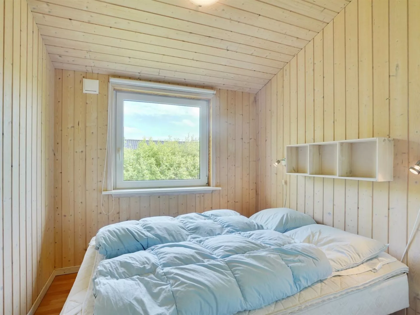 "Els" - 900m from the sea-Inside