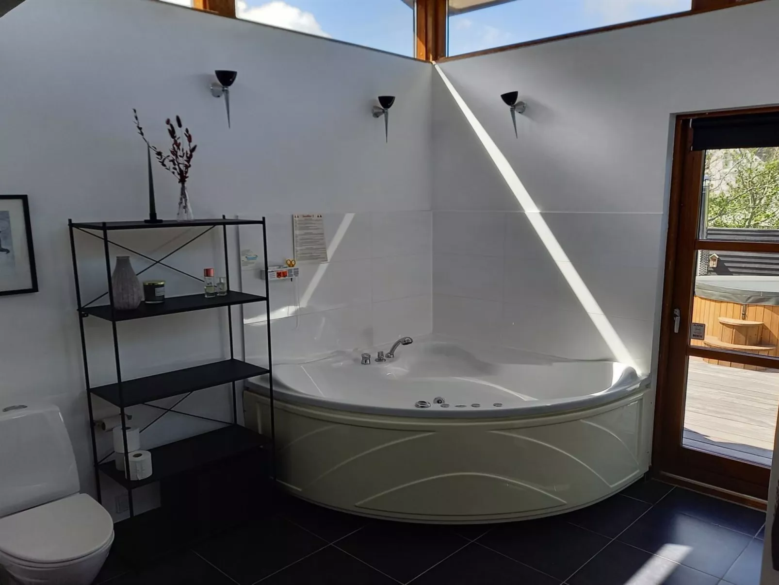 "Grubbe" - 600m from the sea-Dedans