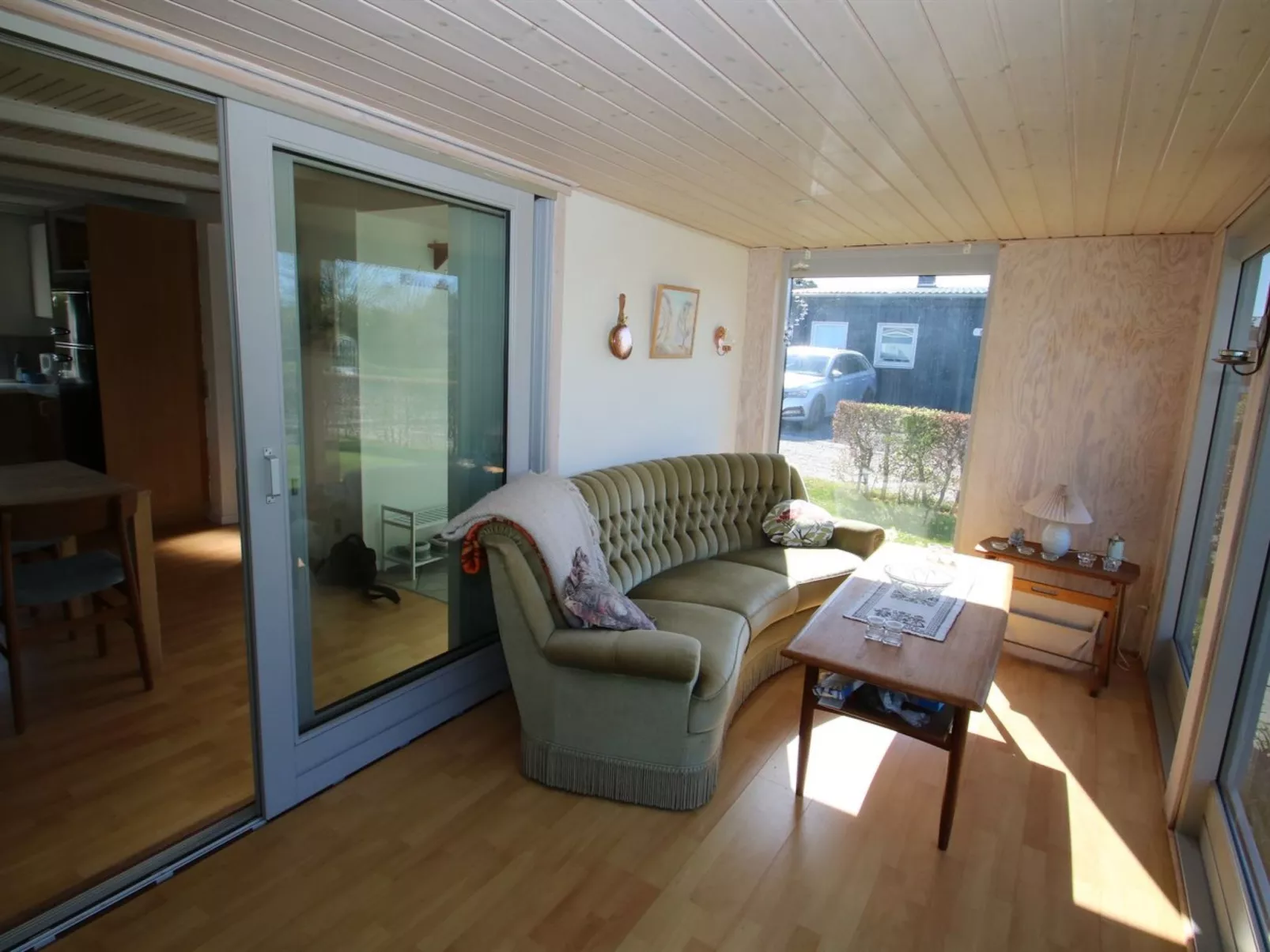 "Sauli" - 200m to the fjord-Drinnen