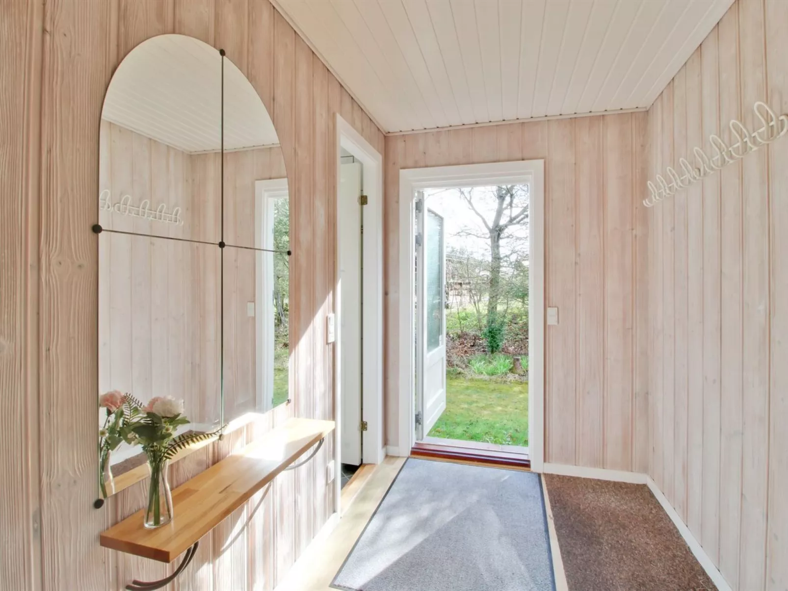 "Zenitha" - 300m from the sea-Drinnen