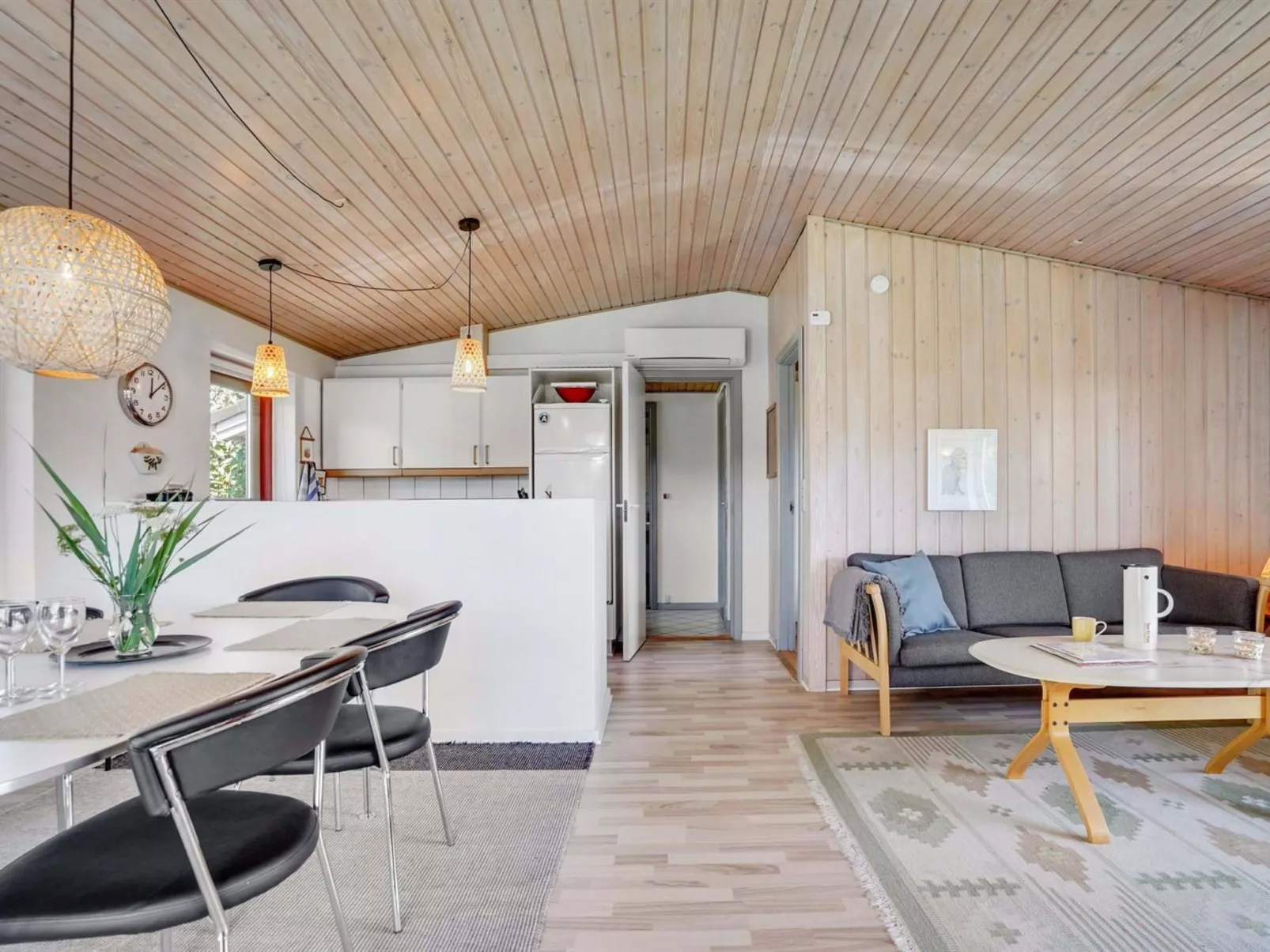 "Ilppo" - 200m from the sea-Inside