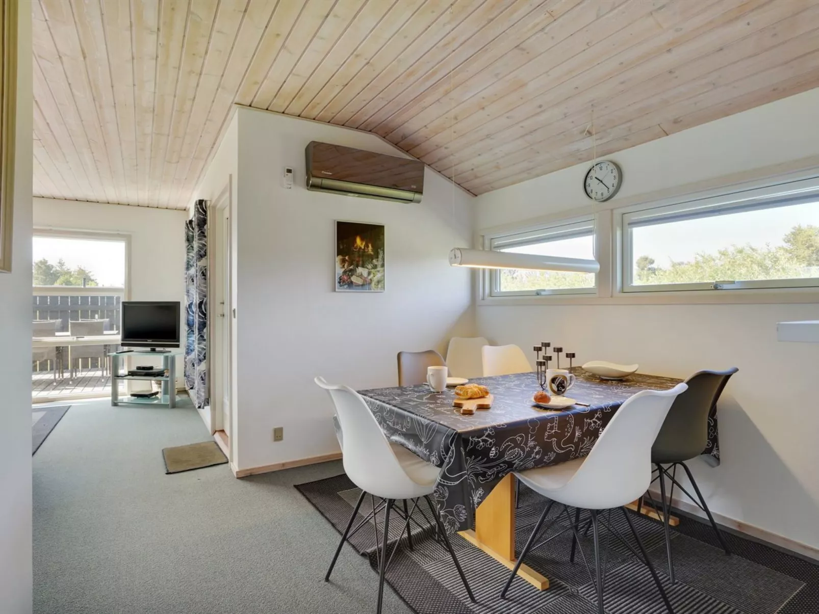 "Ordan" - 800m from the sea-Inside