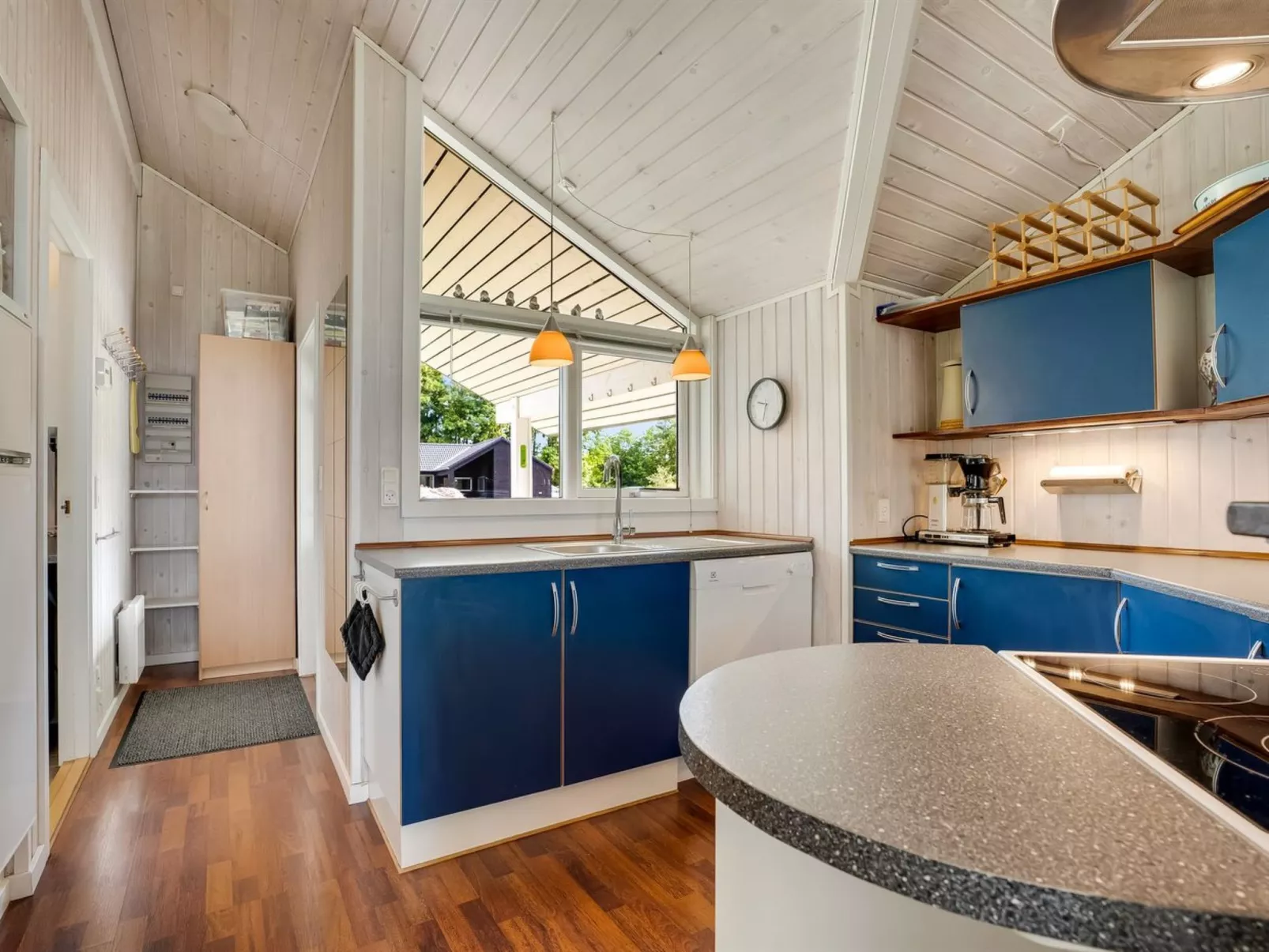 "Truls" - 800m from the sea-Inside