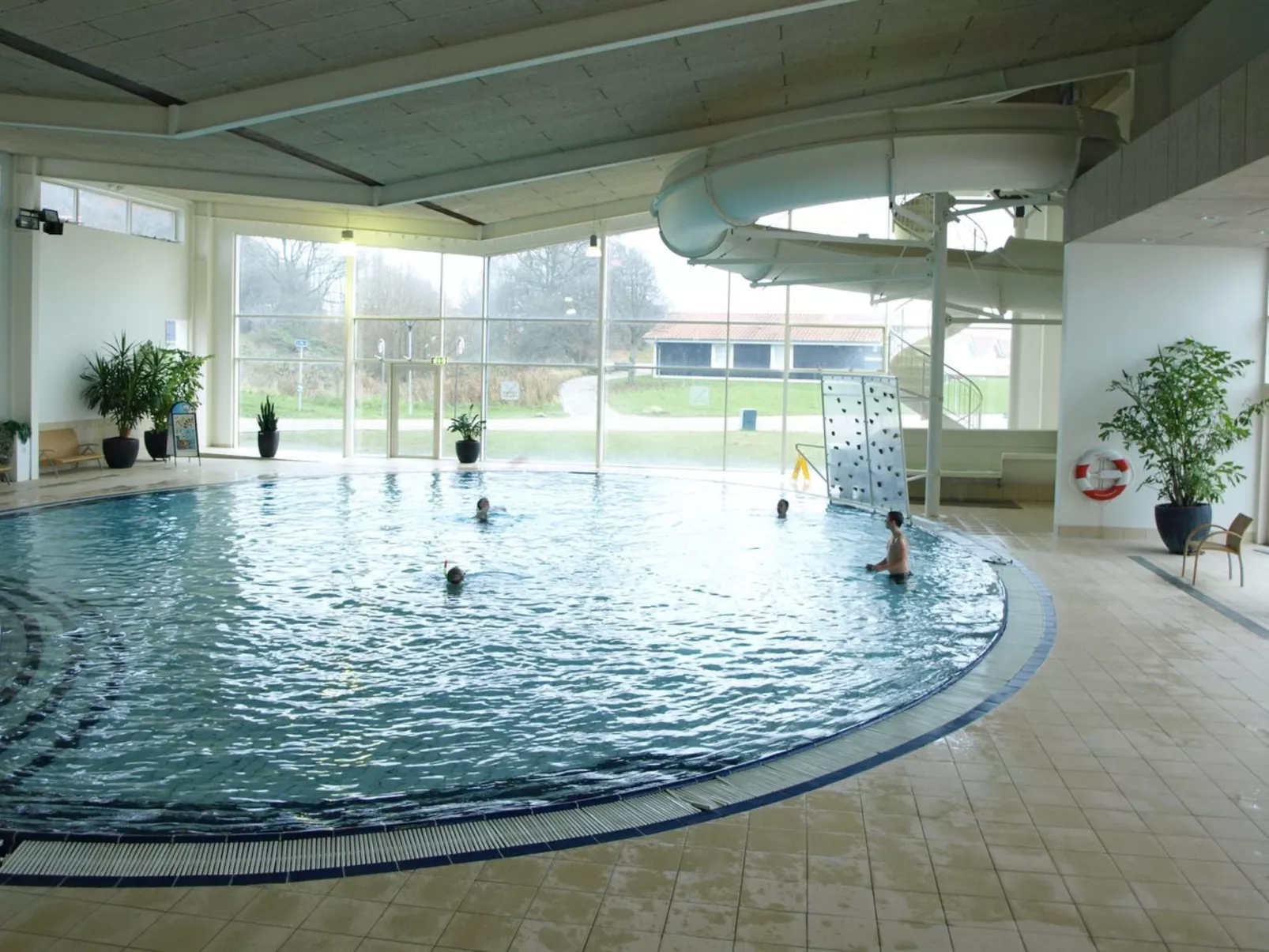 "Babette" - 75m to the fjord-Draußen