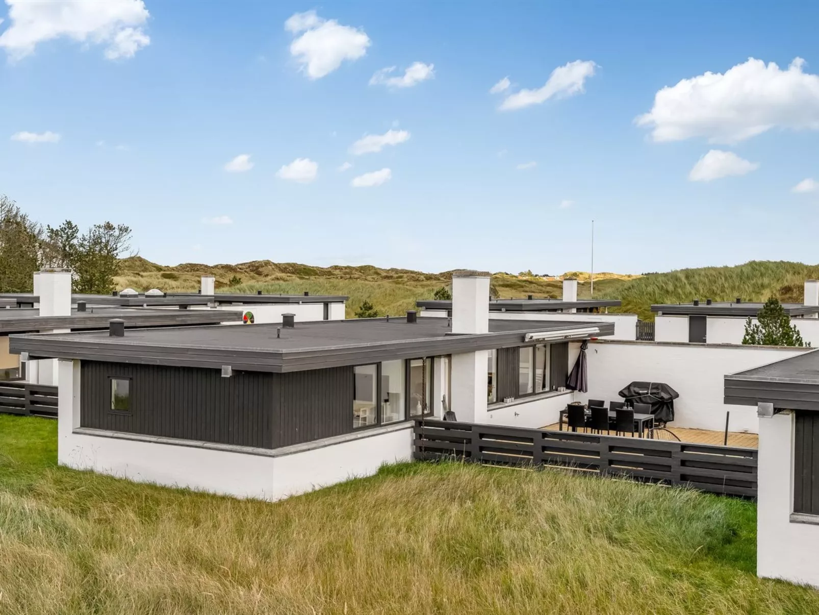 "Tarvo" - 400m from the sea-Draußen