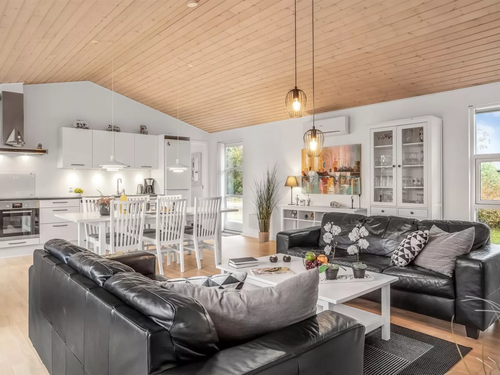 "Thure" - 1km from the sea-Inside