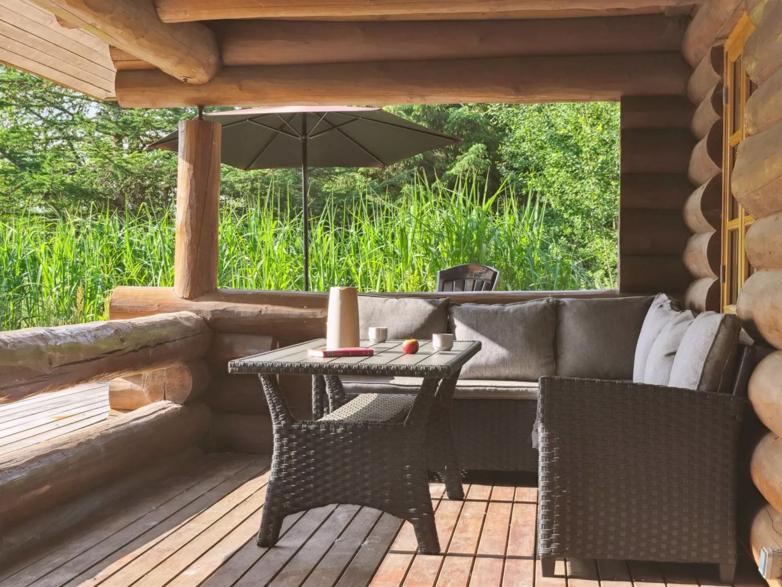 "Elsia" - 1.5km to the fjord-Outside