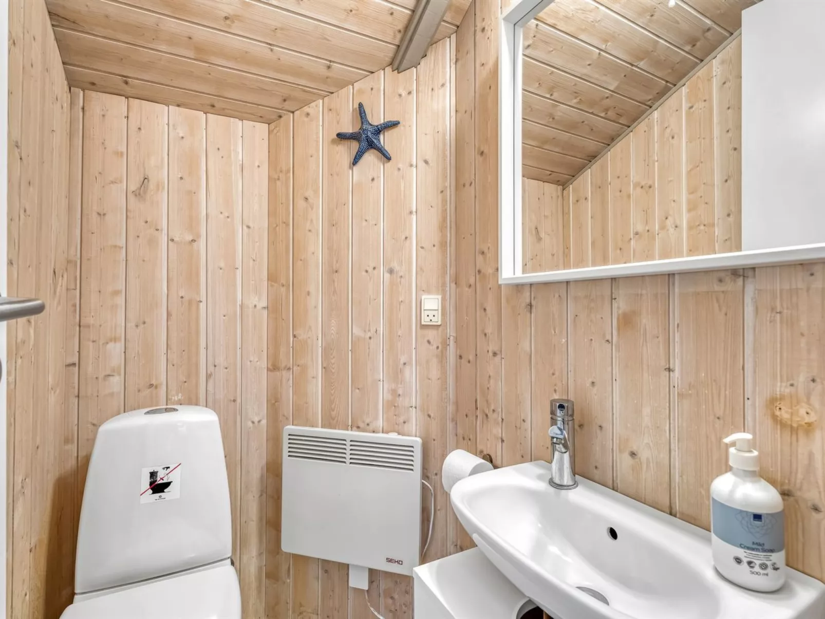 "Hithin" - 800m from the sea-Inside