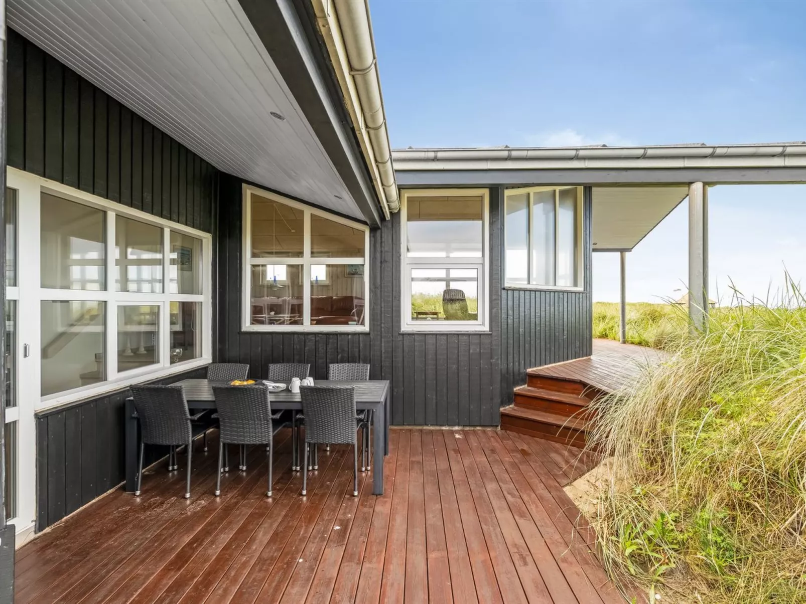 "Edwin" - 400m from the sea-Outside