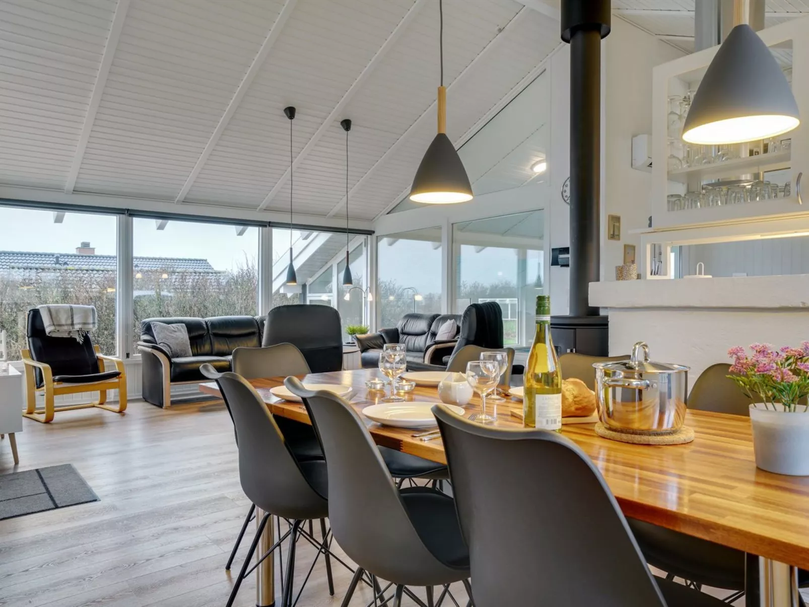 "Hilkka" - 500m from the sea-Drinnen