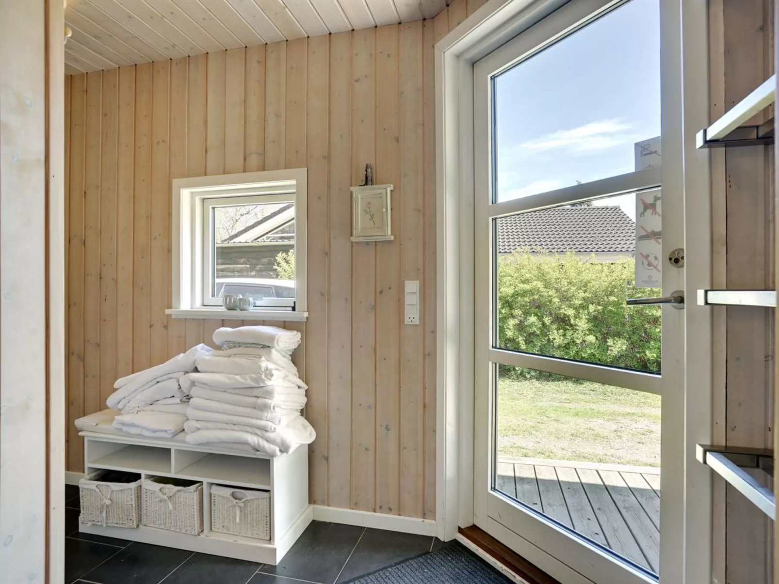 "Maira" - 150m from the sea-Drinnen