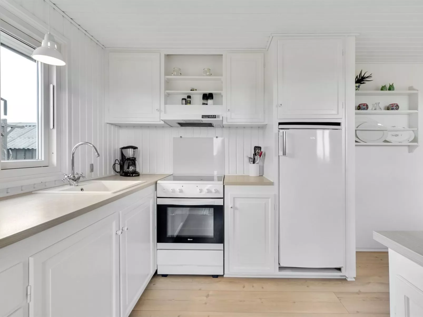 "Iken" - 500m from the sea-Drinnen