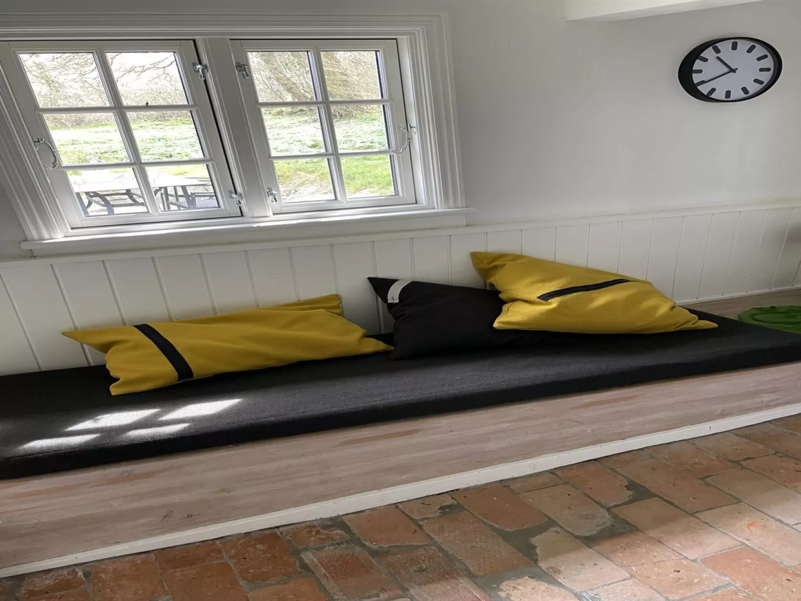 "Nyyrikki" - 100m from the sea-Dedans