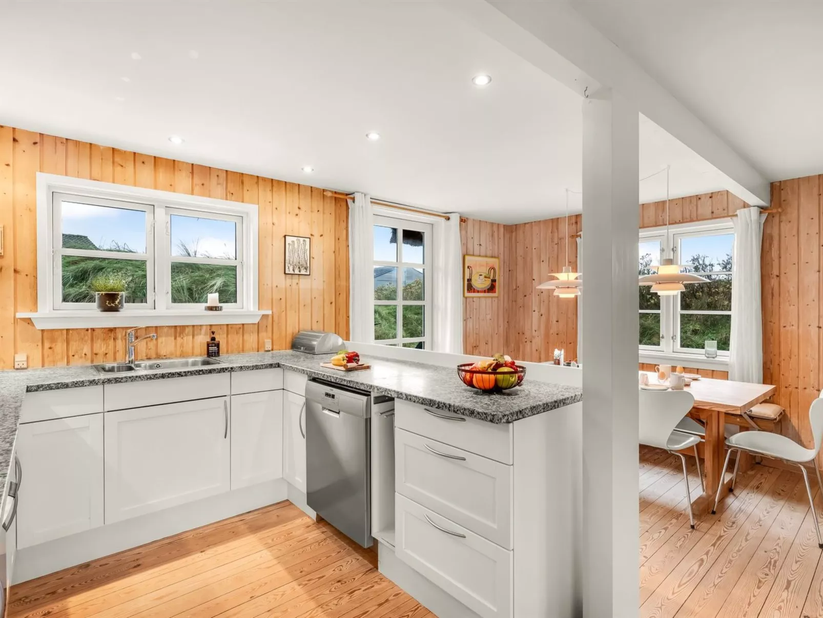 "Christensen" - 100m from the sea-Dedans