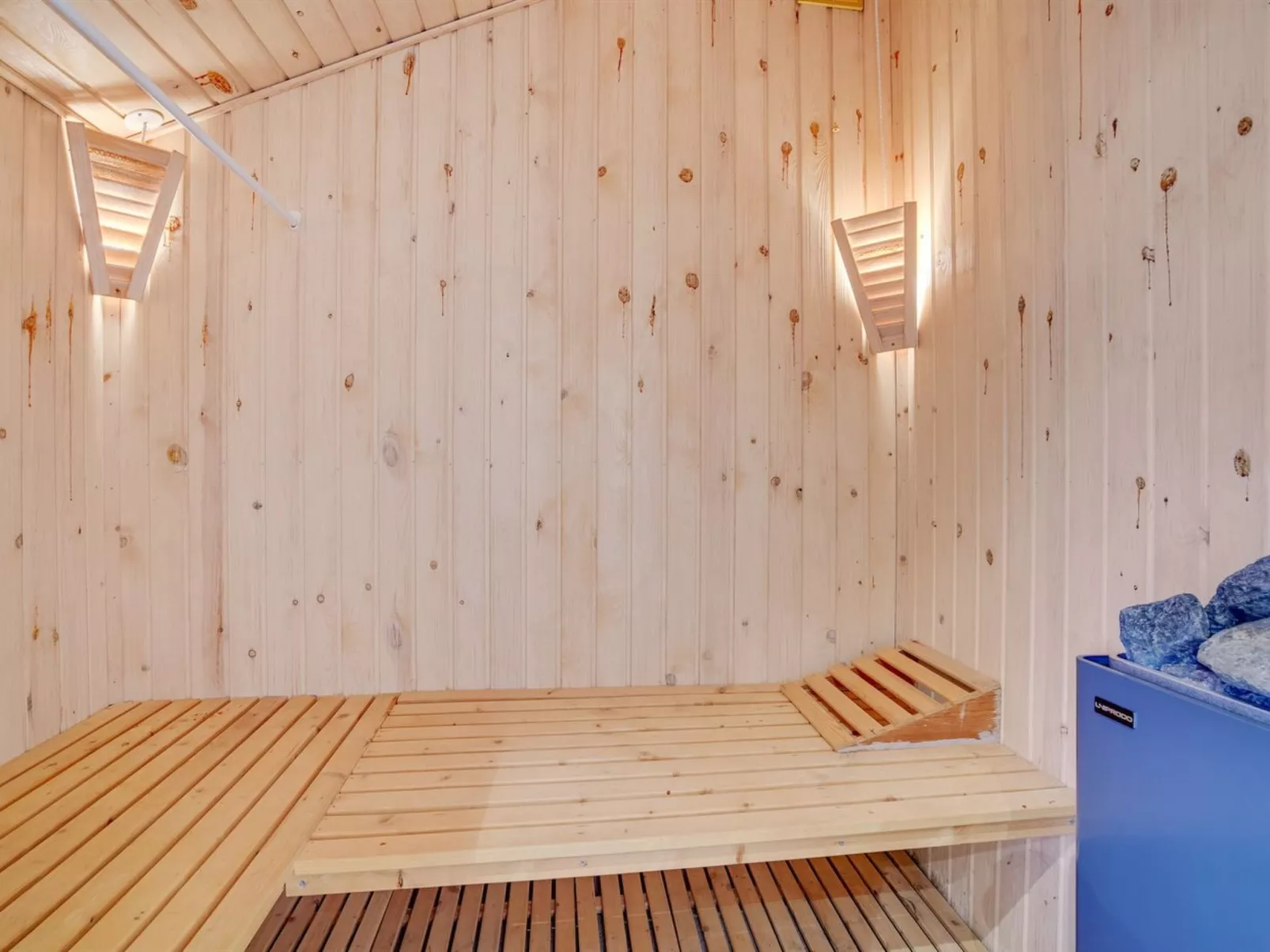 "Arwen" - 200m from the sea-Inside