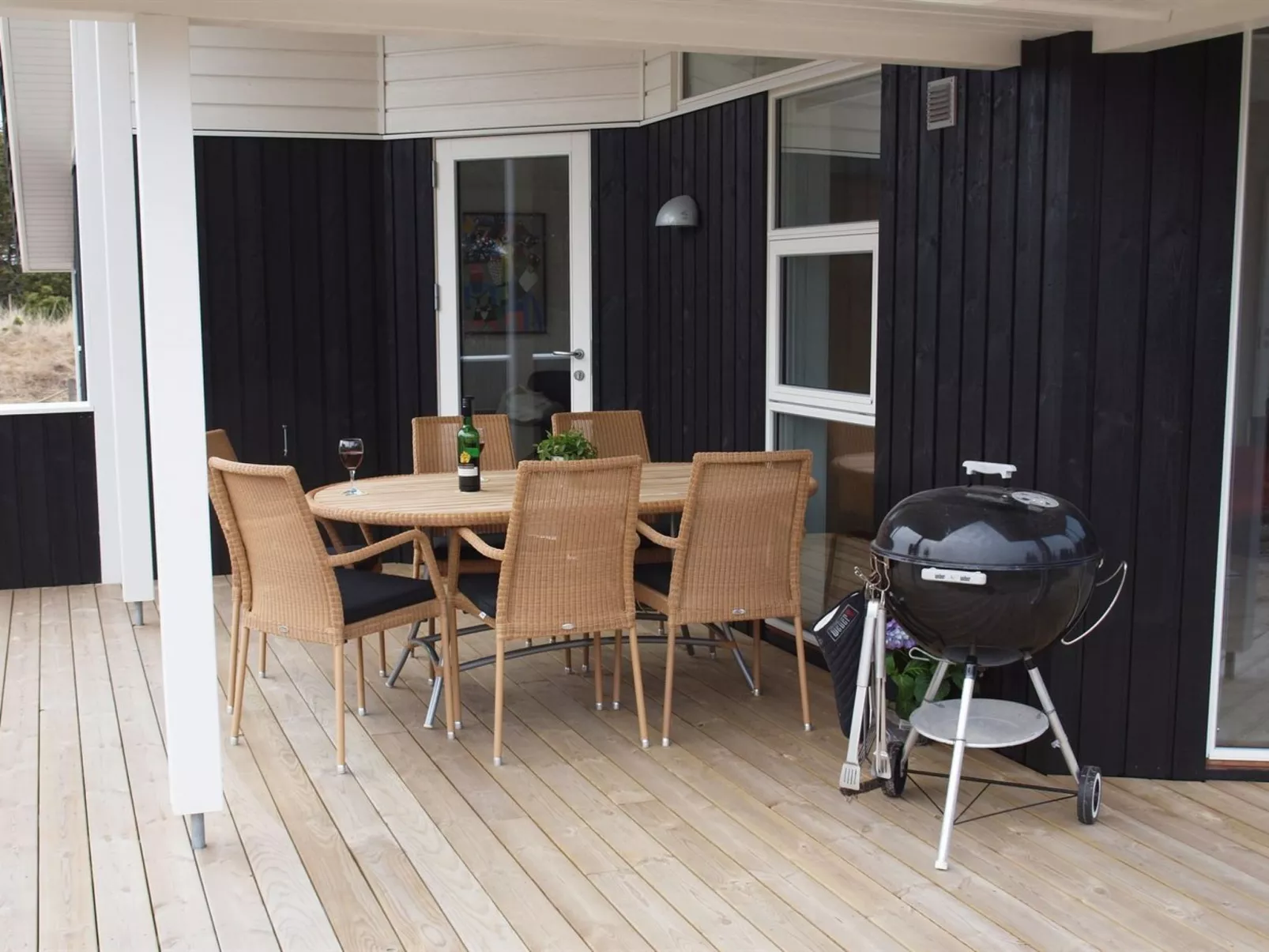 "Helen" - 500m to the fjord-Outside