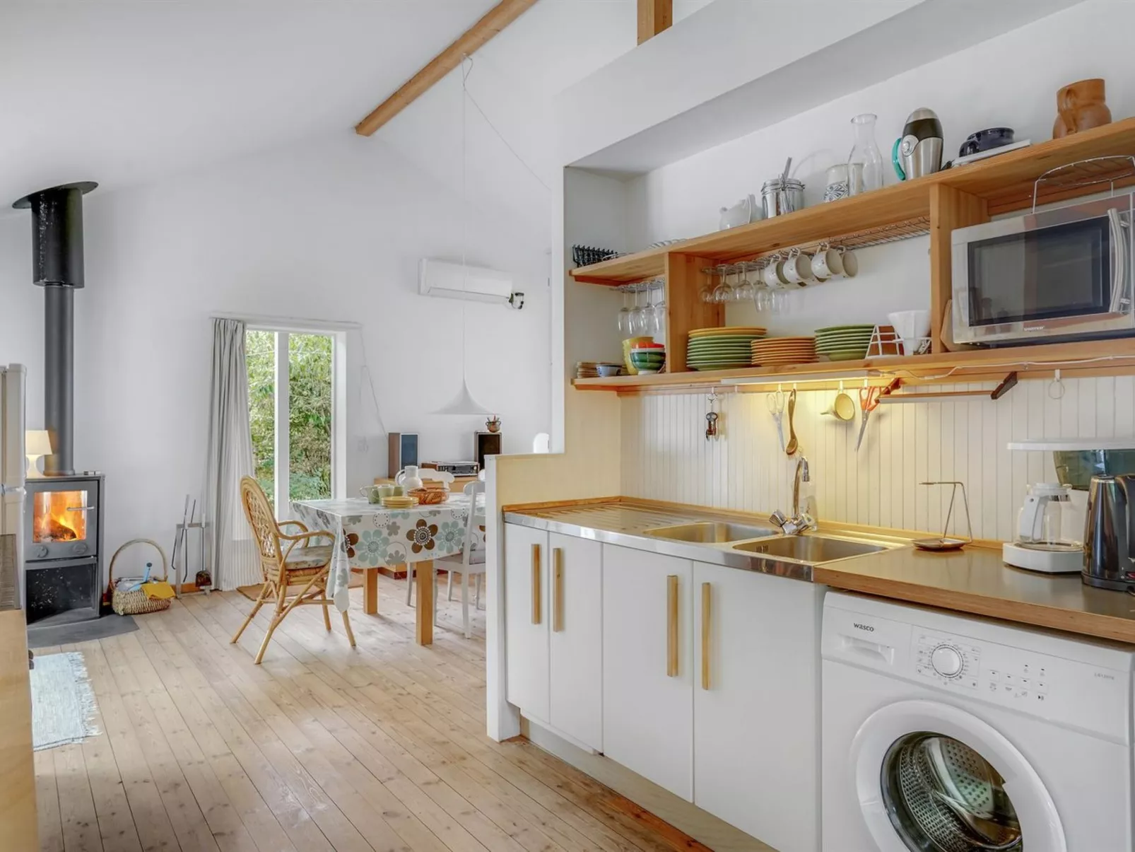 "Carmen" - 25m from the sea-Inside