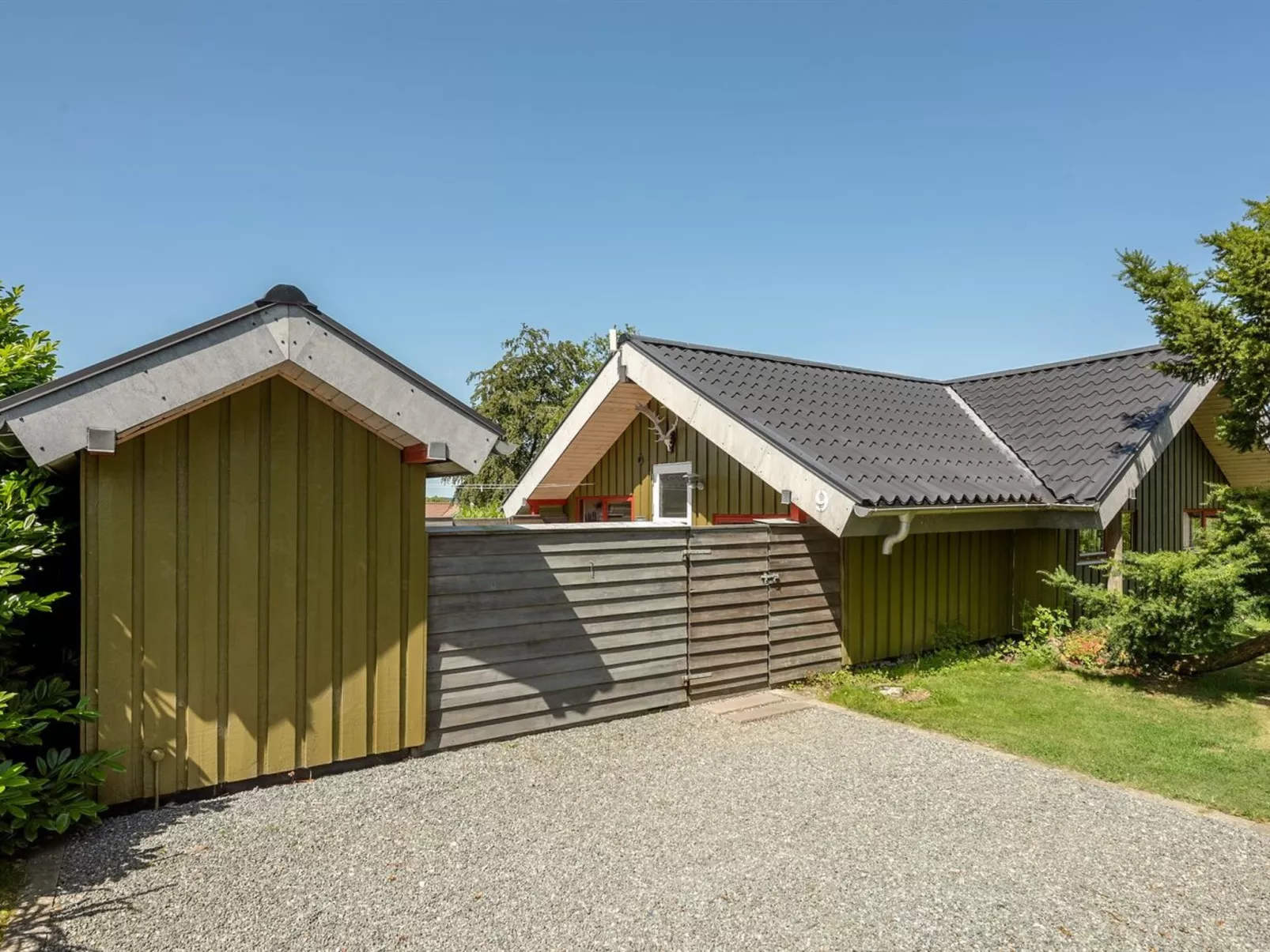 "Ofelia" - 500m to the fjord-Outside