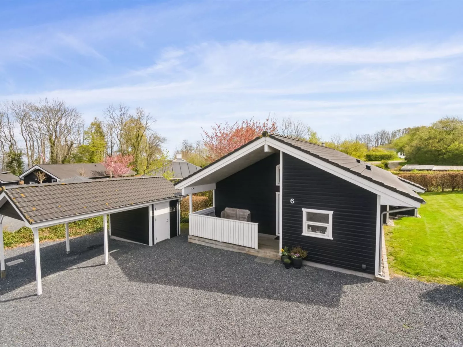 "Holmwith" - 200m from the sea-Draußen