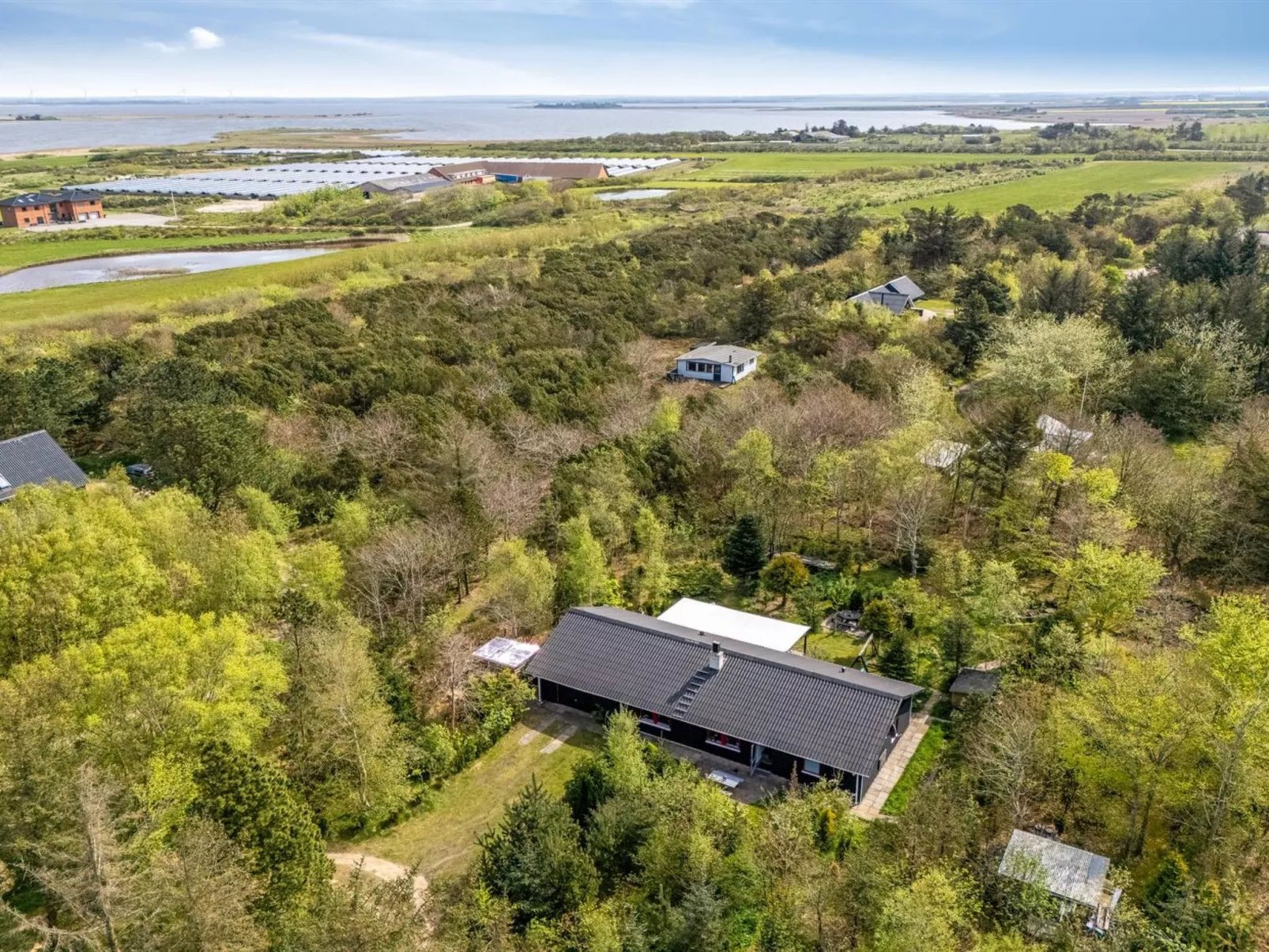 "Marillia" - 2km from the sea-Outside