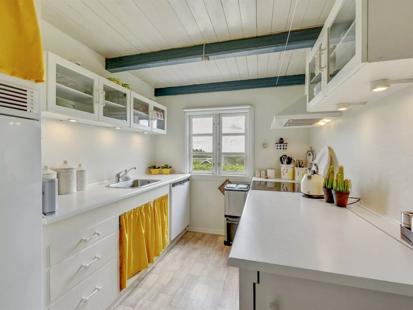 "Annika" -  from the sea-Inside