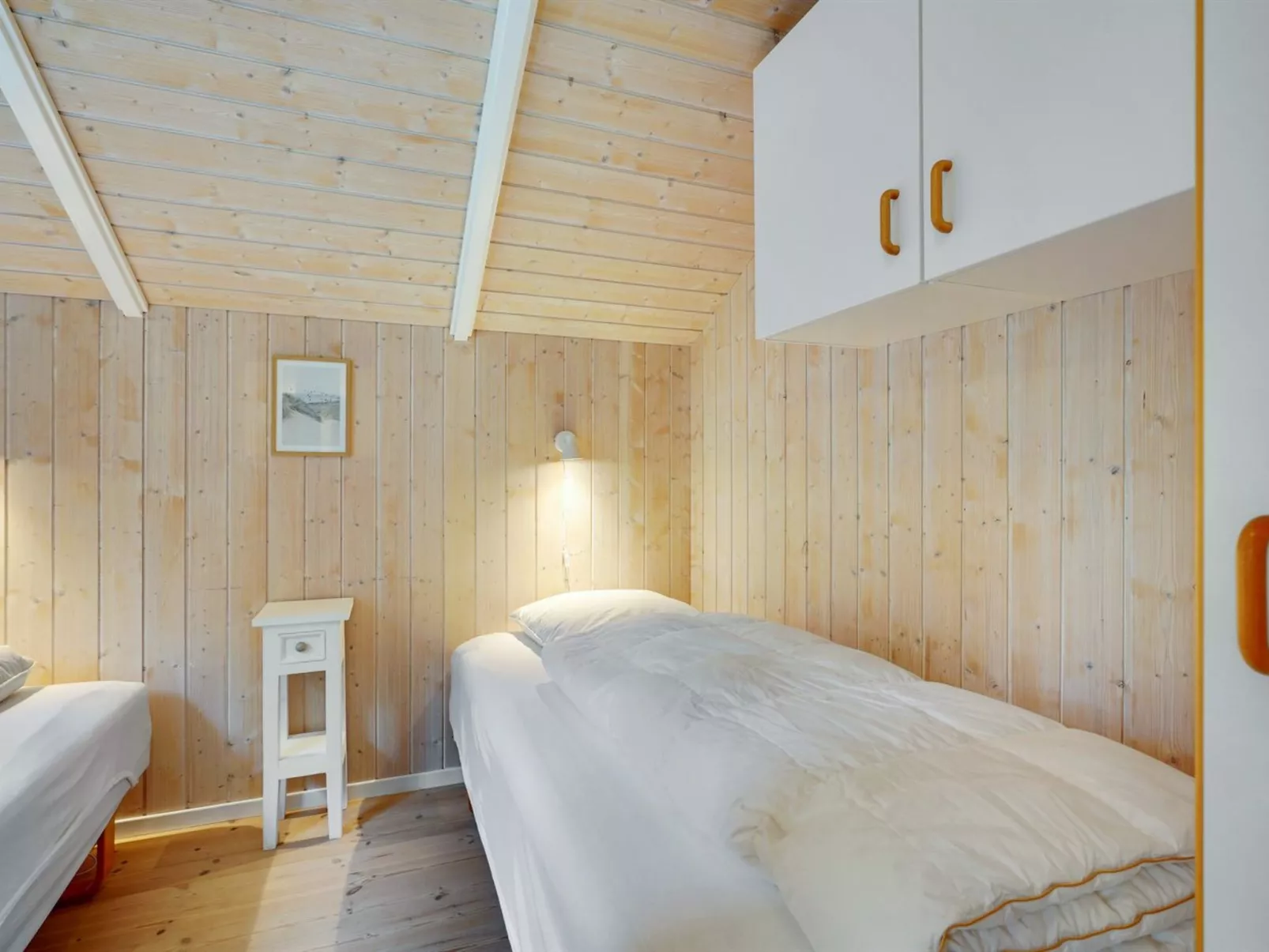 "Danna" - 850m to the fjord-Drinnen