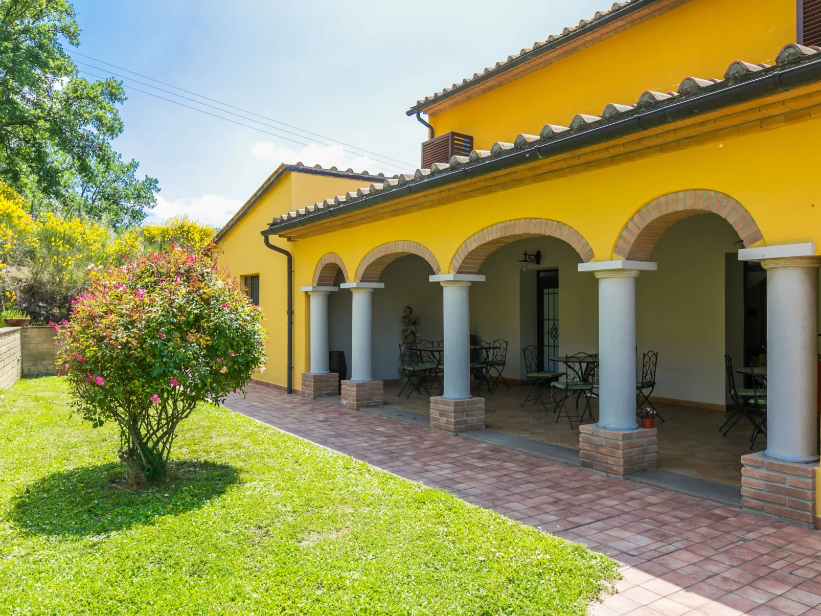 Il Casale-Outside