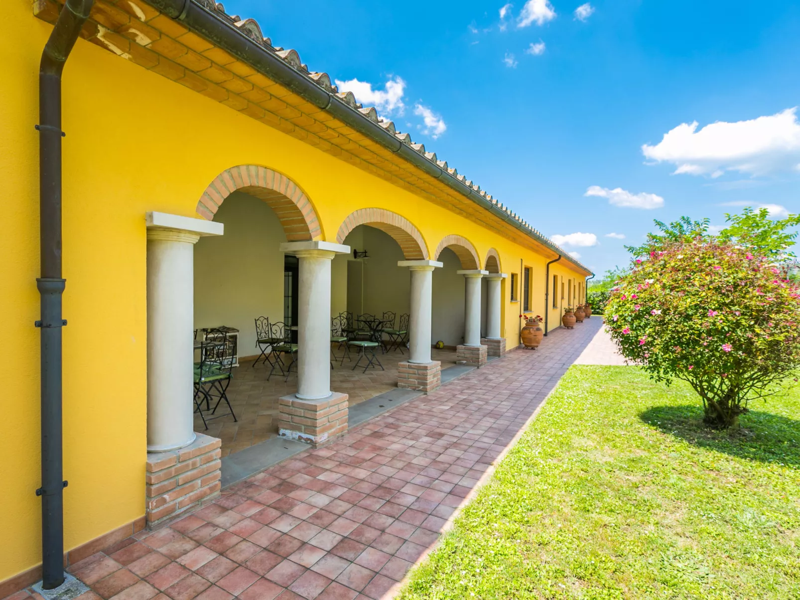 Il Casale-Outside