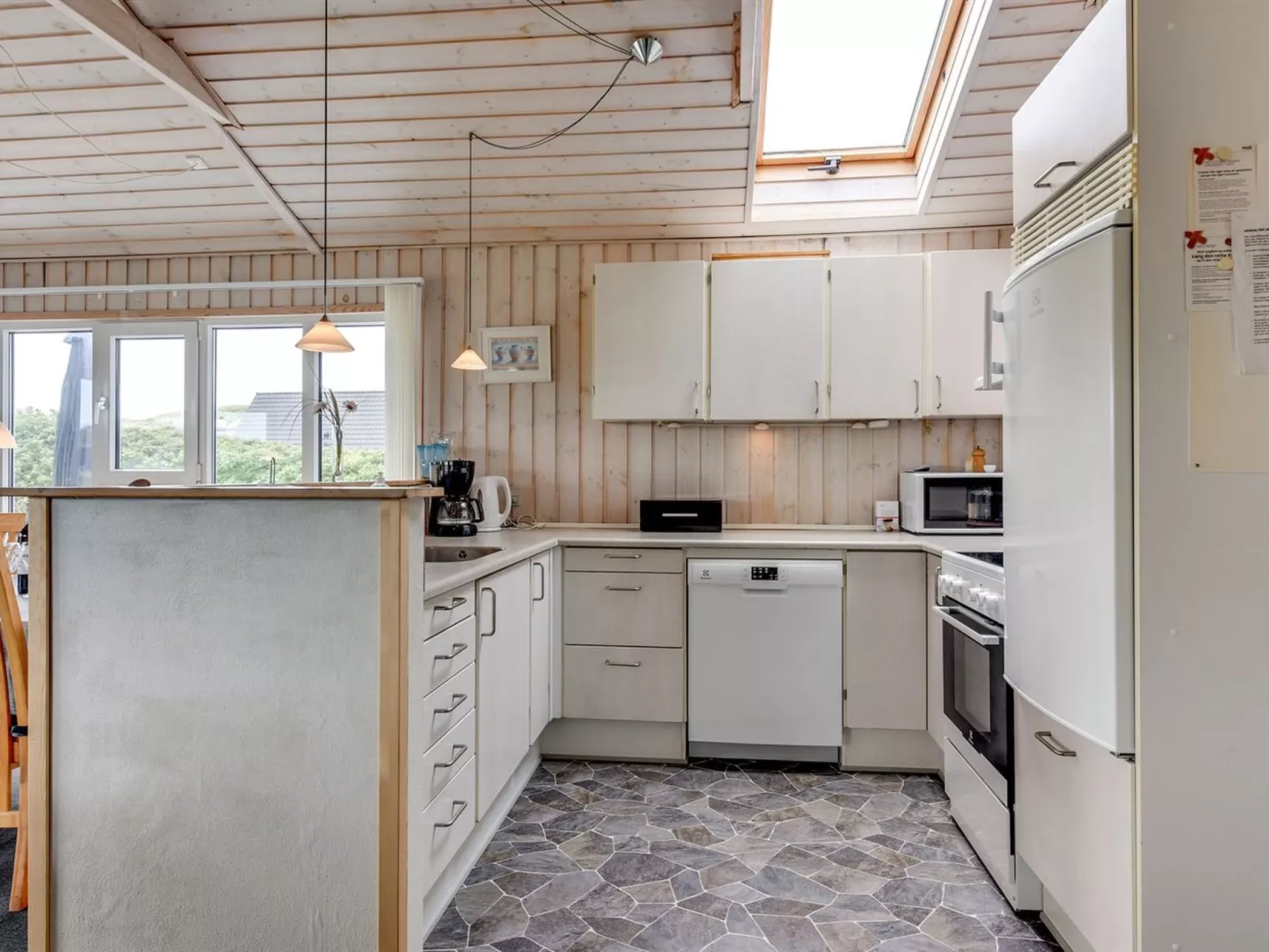 "Ingborg" - 150m from the sea-Inside